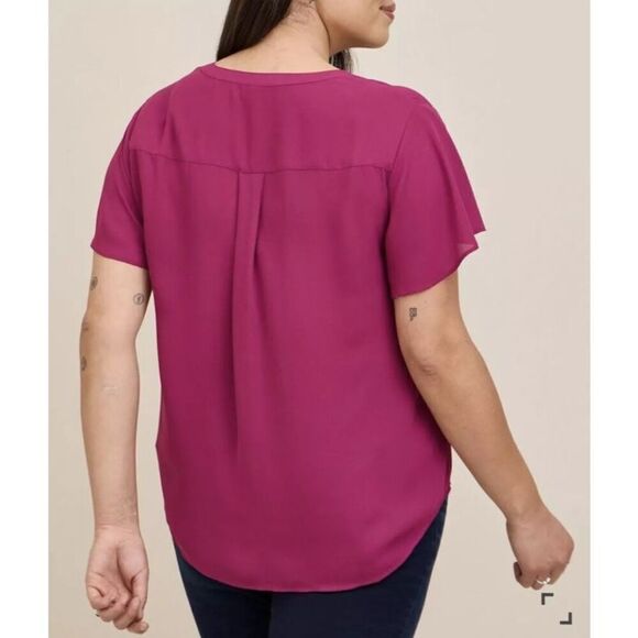 Torrid 4 4X Harper Berry Pink Short Flutter Sleeve Top Georgette Pullover NWT 30 - Picture 2 of 9